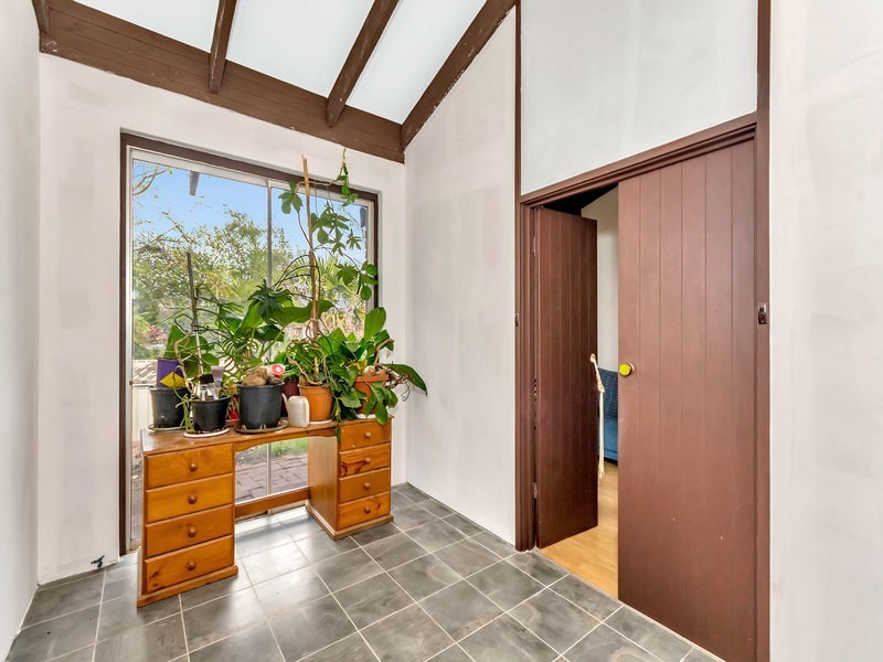 34 Carawatha Ave, Mount Nasura WA 6112