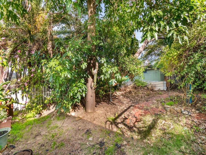 34 Carawatha Ave, Mount Nasura WA 6112