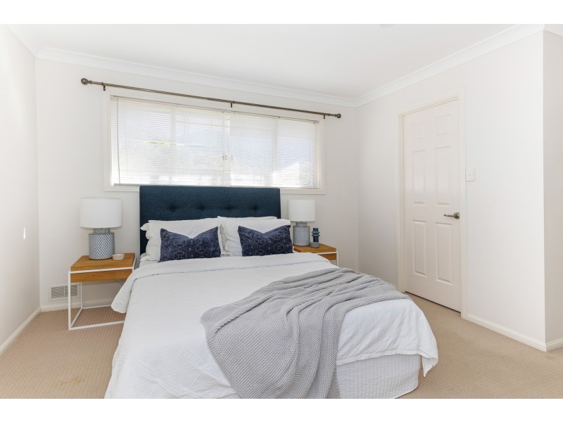 16 Greggs Road, Samford Valley QLD 4520