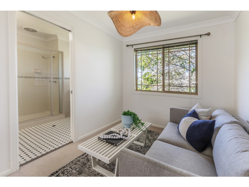 16 Greggs Road, Samford Valley QLD 4520