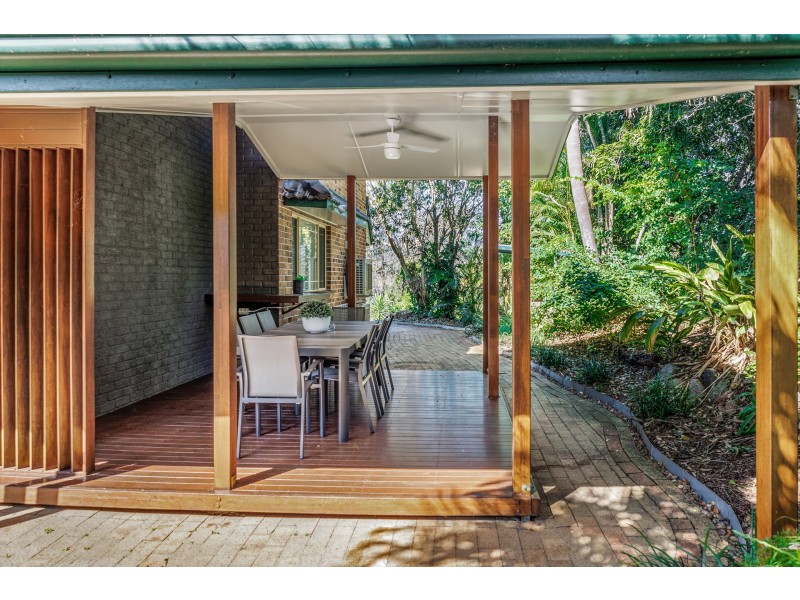 16 Greggs Road, Samford Valley QLD 4520