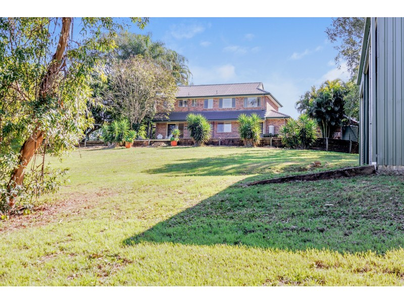 16 Greggs Road, Samford Valley QLD 4520