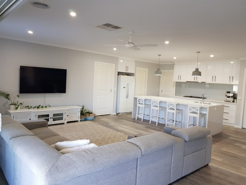 37 Sunningdale Boulevard, Tatura VIC 3616