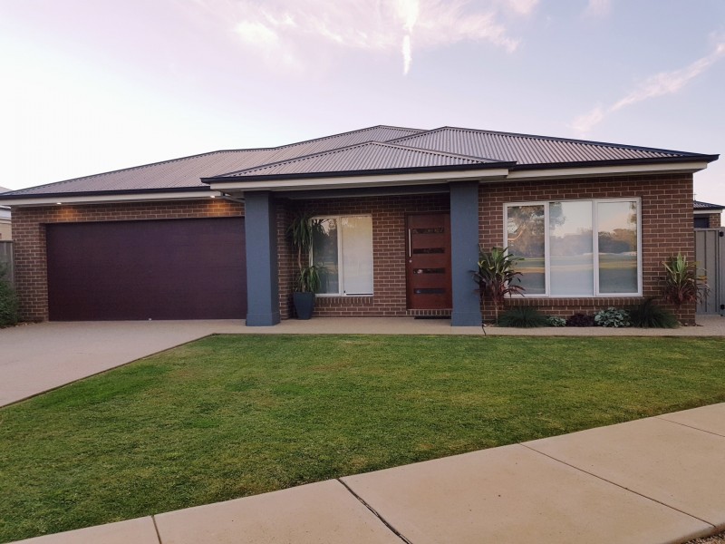 37 Sunningdale Boulevard, Tatura VIC 3616