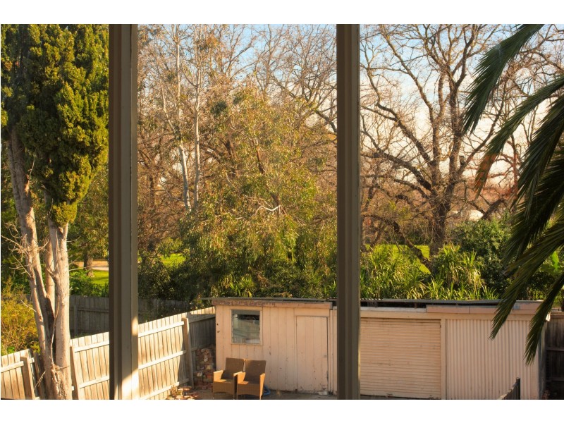 37 Macgregor St, Malvern East VIC 3145