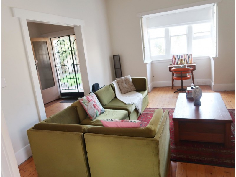 37 Macgregor St, Malvern East VIC 3145