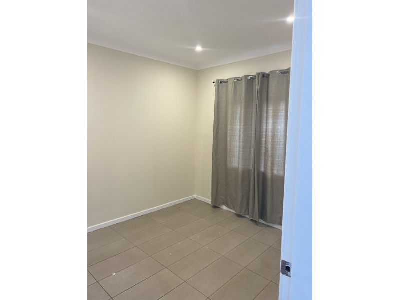 51A First Avenue, Macquarie Fields NSW 2564