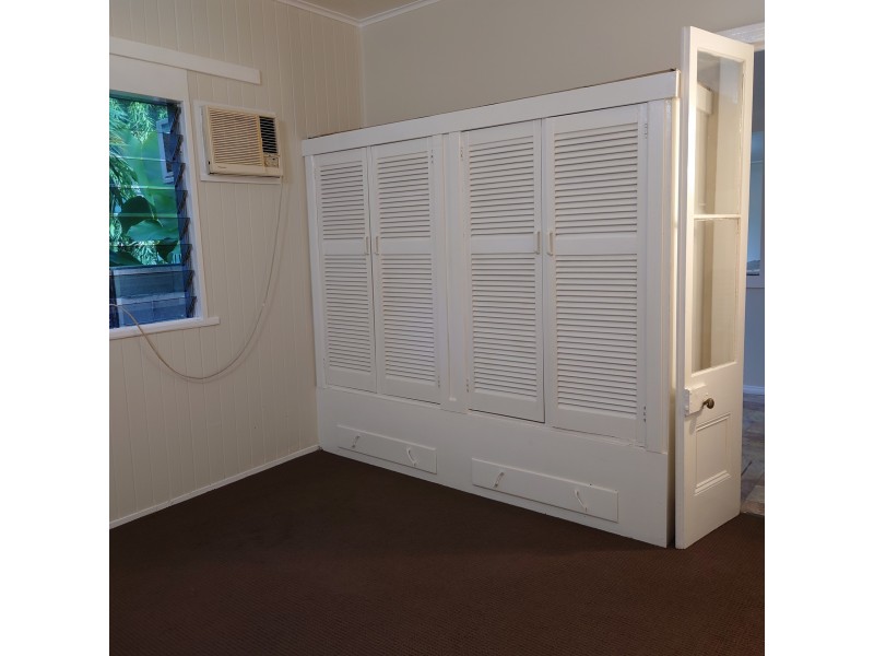 21 John Street, Cairns North QLD 4870