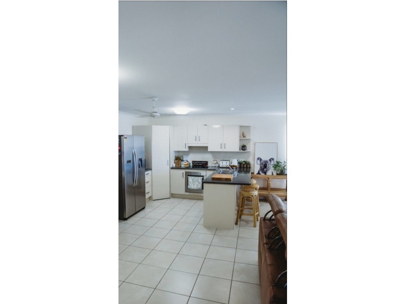 25 Emery Street, Gracemere QLD 4702