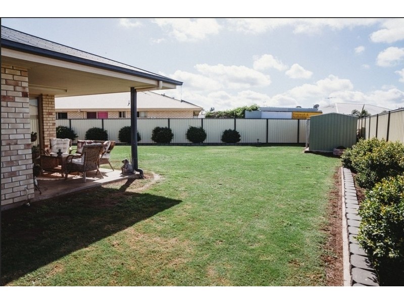 25 Emery Street, Gracemere QLD 4702