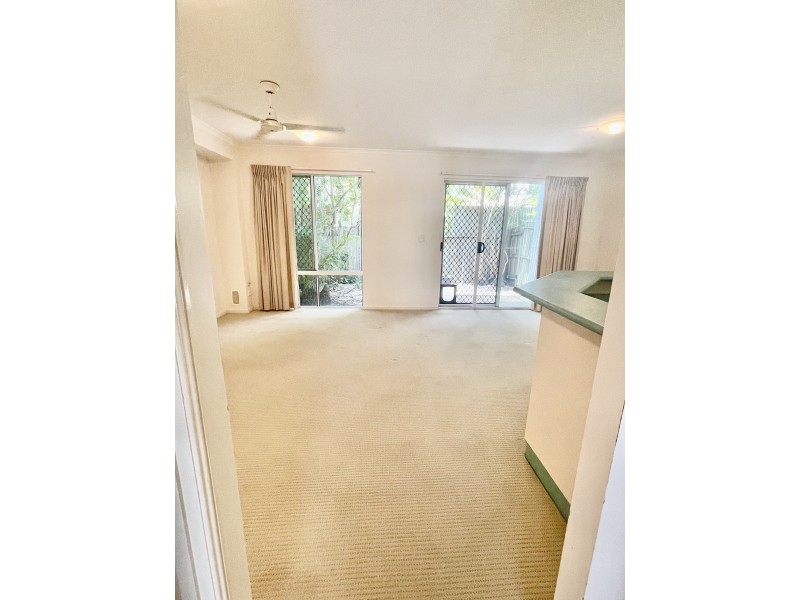 14 Koel Gardens/18 Lake Weyba Drive, Noosaville QLD 4566