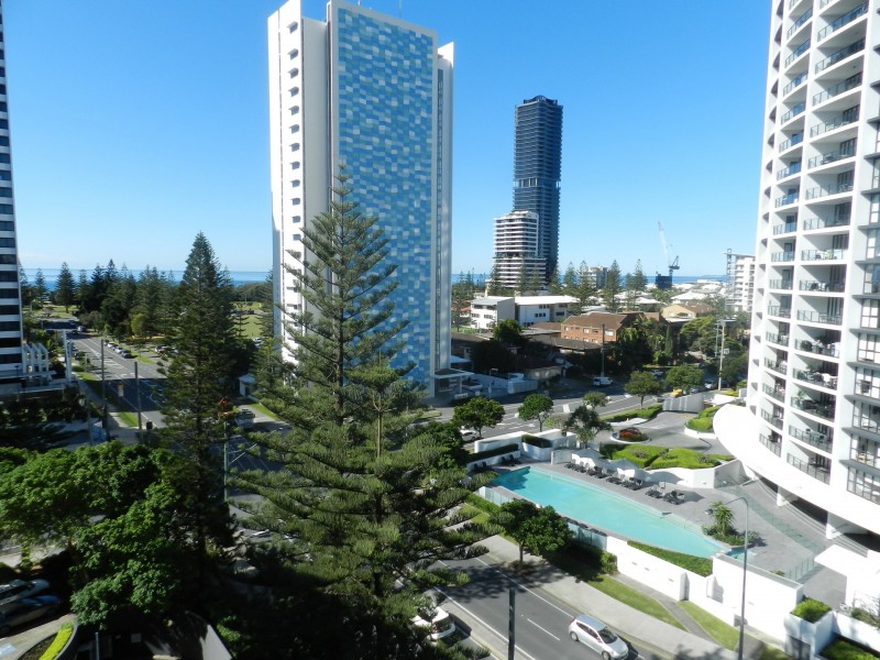 809/32 Surf Parade, Broadbeach QLD 4218