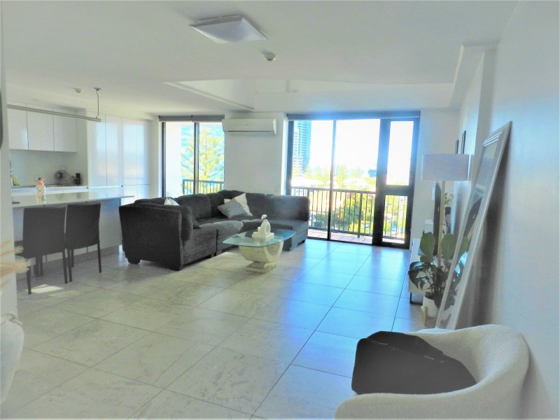 809/32 Surf Parade, Broadbeach QLD 4218