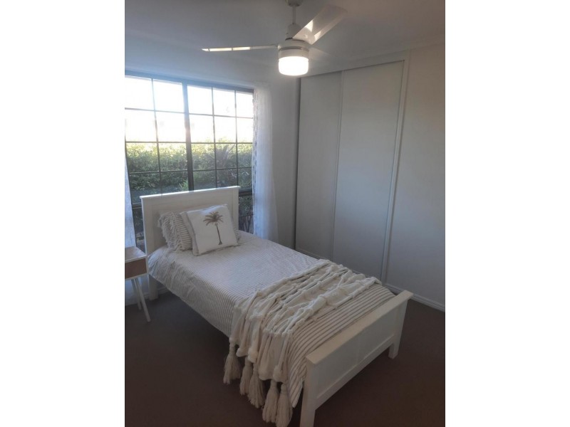 36 Bluewater Drive, Elliott Heads QLD 4670