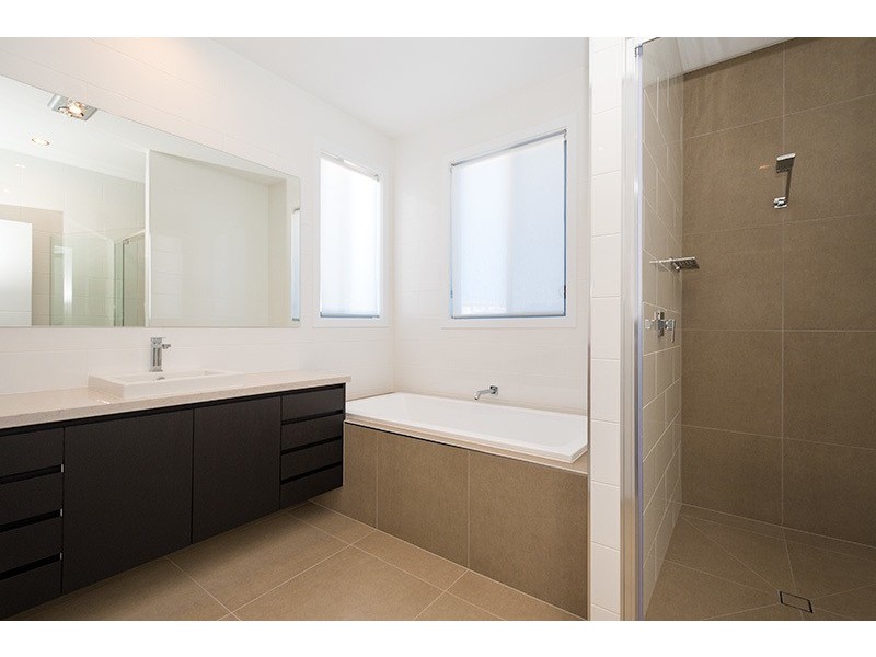 1 Barn Owl Avenue, Wadalba NSW 2259