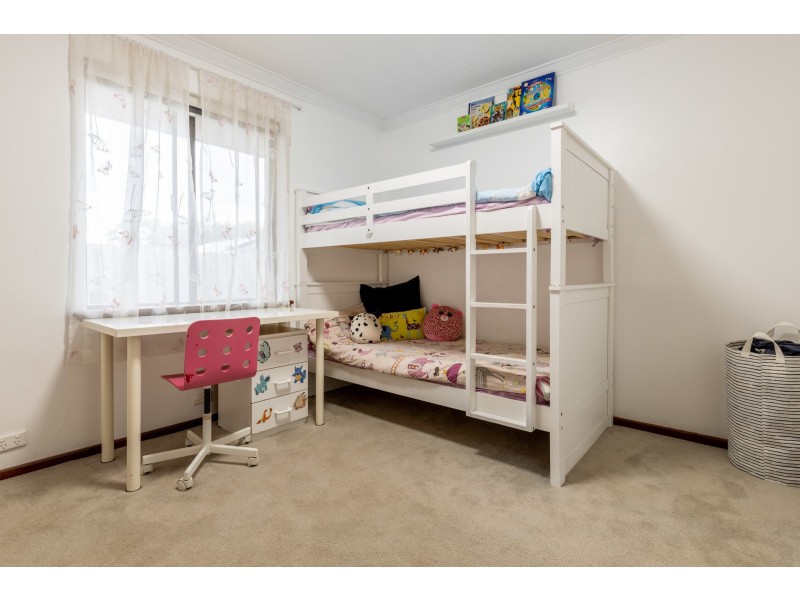 8 Diemen Court, Heathridge WA 6027