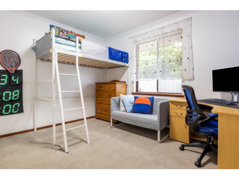 8 Diemen Court, Heathridge WA 6027