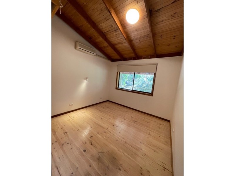 1B Lusatia Park Rd, Woori Yallock VIC 3139