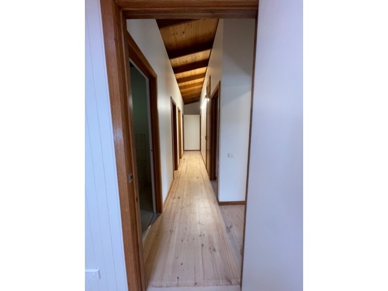 1B Lusatia Park Rd, Woori Yallock VIC 3139