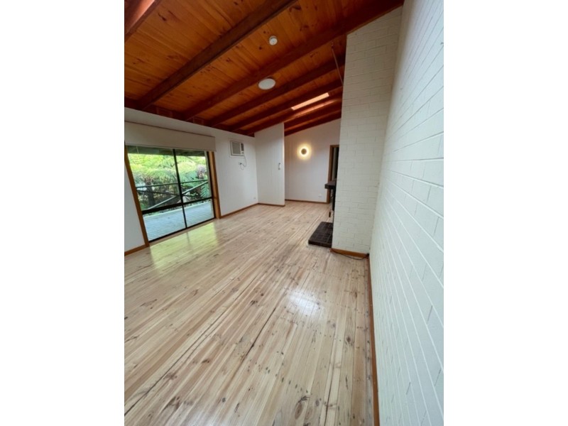 1B Lusatia Park Rd, Woori Yallock VIC 3139