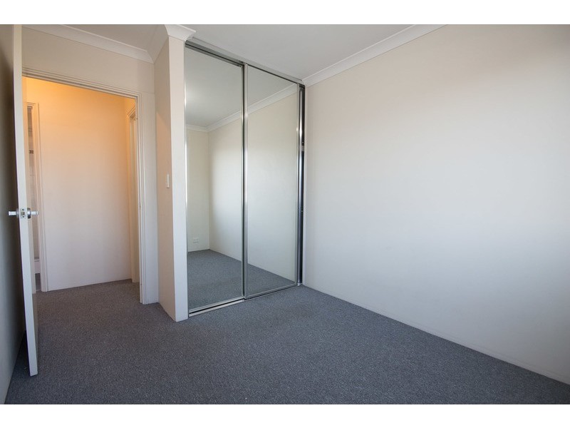5/18 Gibbs St, East Cannington WA 6107