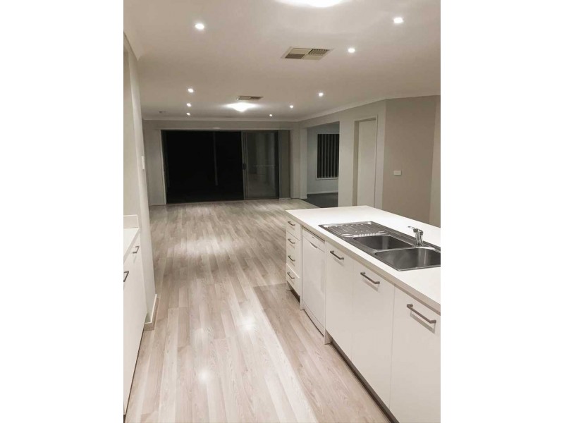 103 Blackdog Drive, Brookfield VIC 3338