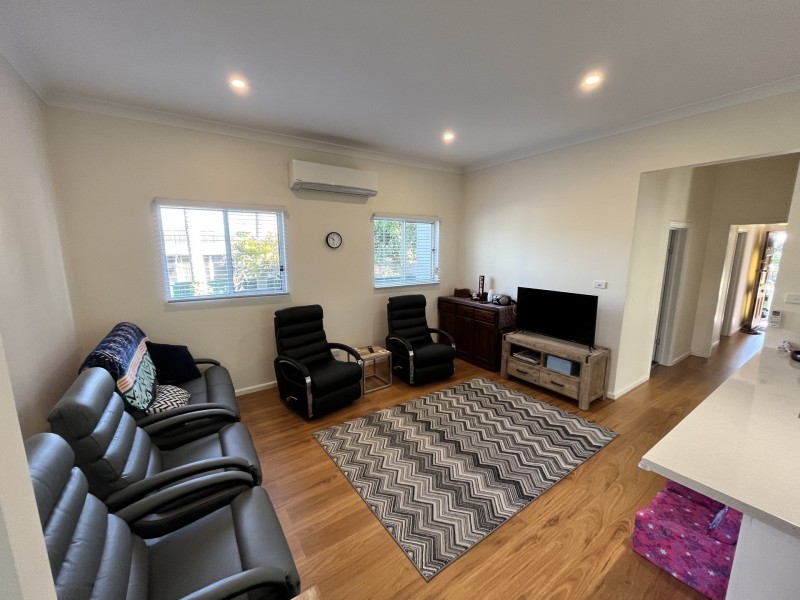 27 Tabrett Street, West Kempsey NSW 2440