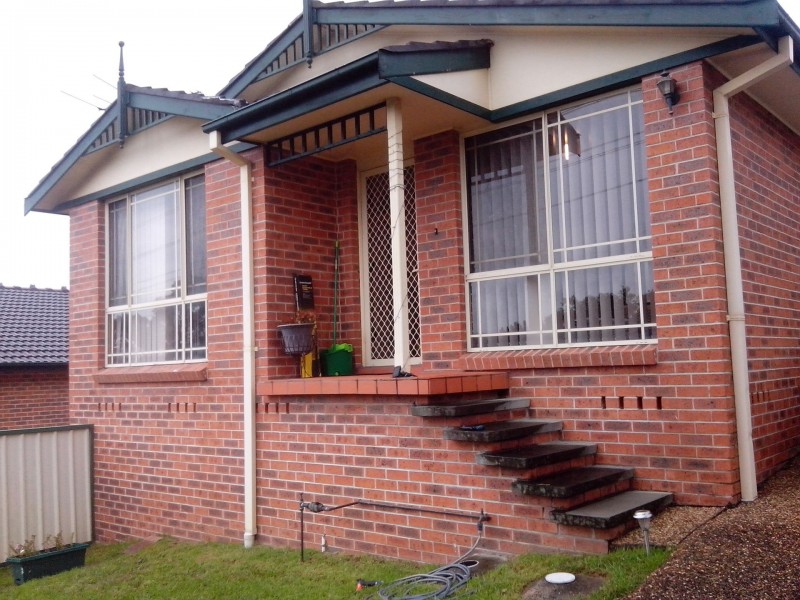 3/6 Blaxland Rd, Macquarie Hills NSW 2285