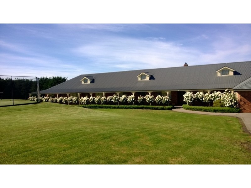 1/77 Leslie Road, Gisborne VIC 3437