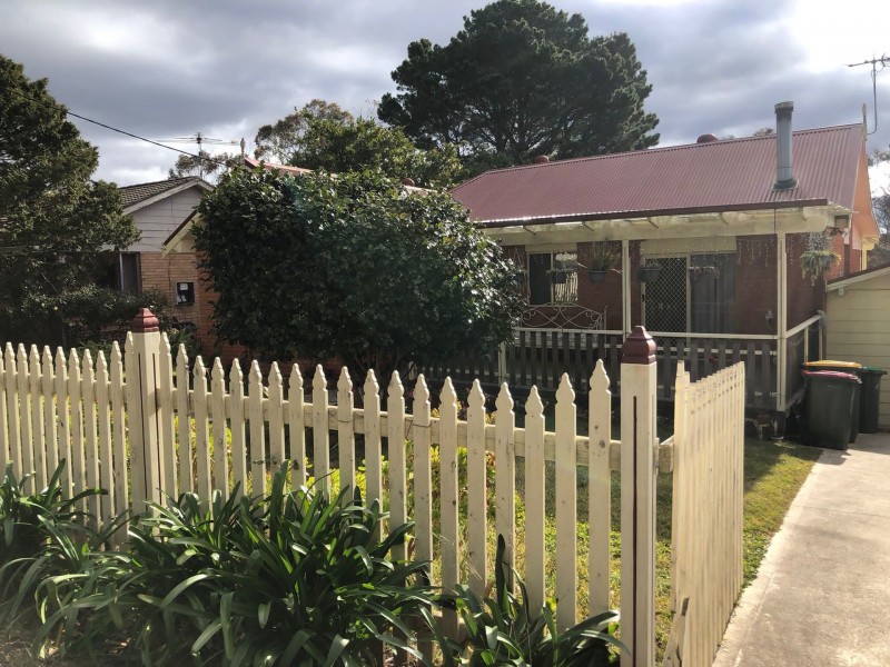 24 Seventh avenue, Katoomba NSW 2780