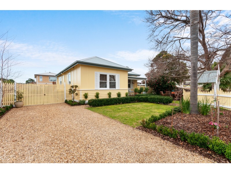 39 Myer Street, Lakes Entrance VIC 3909