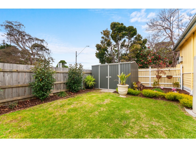 39 Myer Street, Lakes Entrance VIC 3909