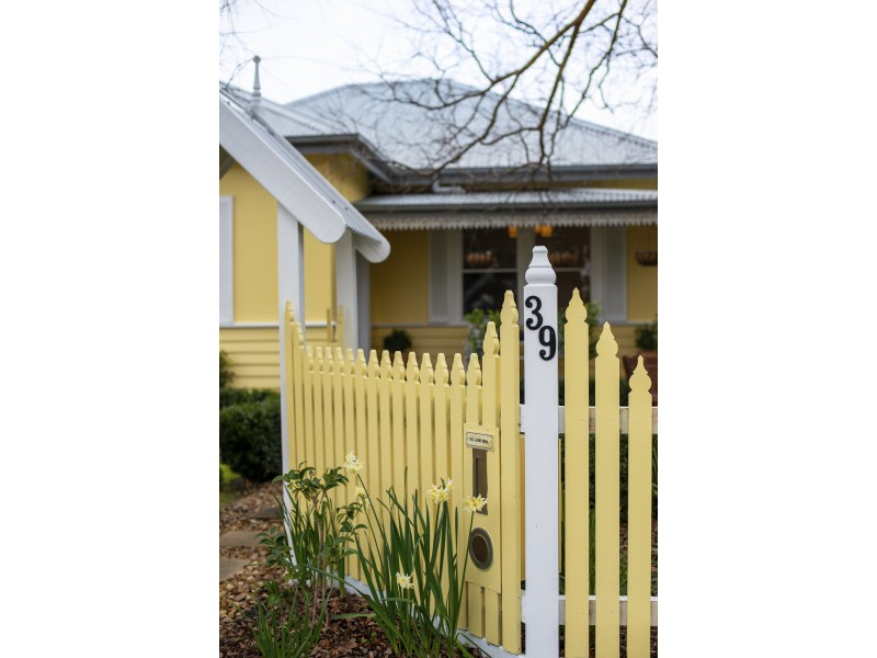 39 Myer Street, Lakes Entrance VIC 3909