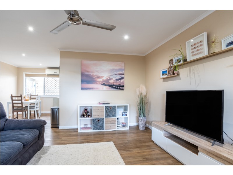 15 Kolora Crescent, Ferny Hills QLD 4055