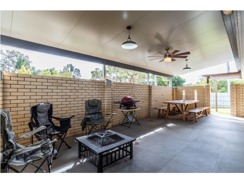 15 Kolora Crescent, Ferny Hills QLD 4055