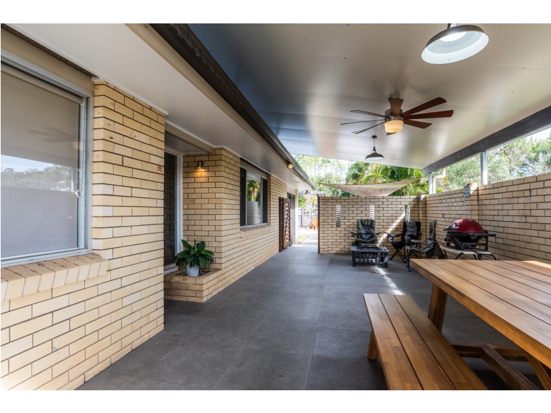 15 Kolora Crescent, Ferny Hills QLD 4055