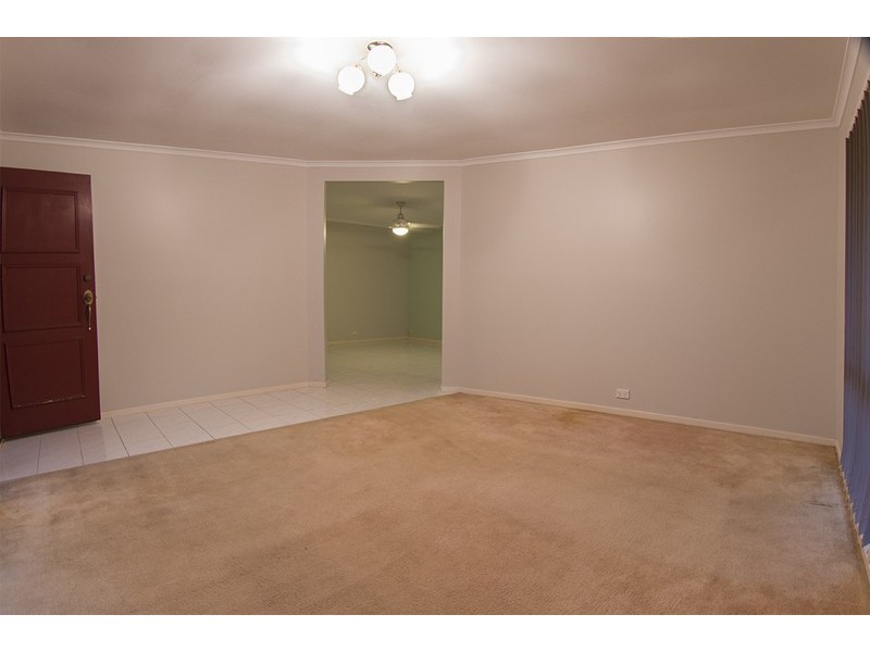 27 SPRINGFIELD PLACE, Forest Lake QLD 4078