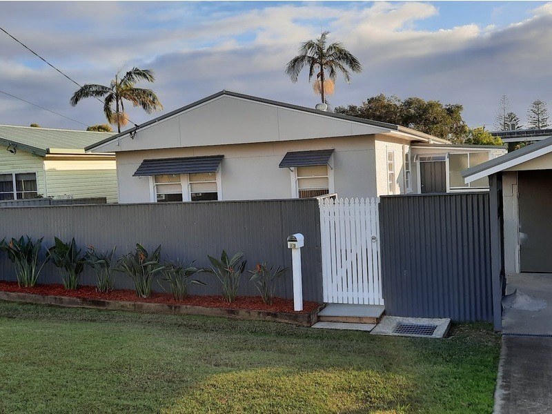 13 Trafalgar Street, Woolgoolga NSW 2456