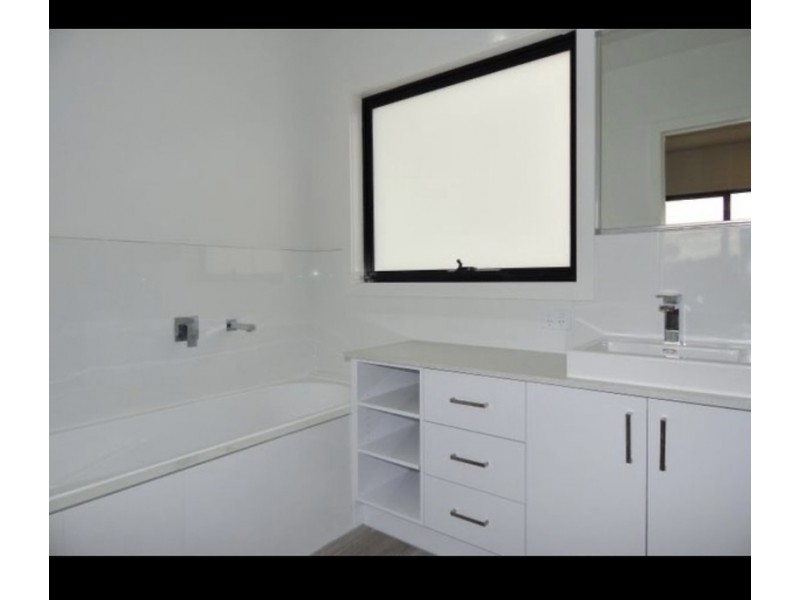 3/1 Newton Street, Reservoir VIC 3073
