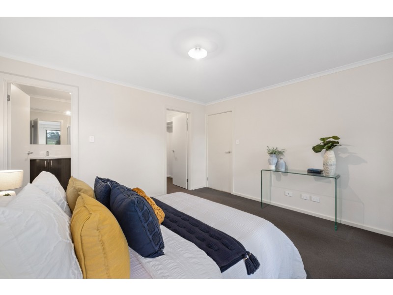25 Rosewater Circuit, Mount Barker SA 5251