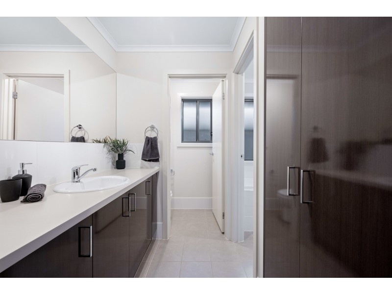 25 Rosewater Circuit, Mount Barker SA 5251