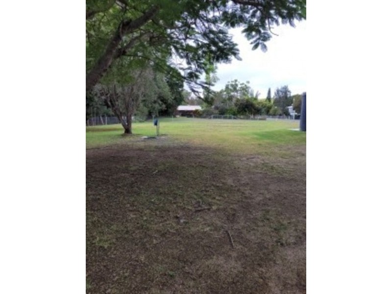 18 wood street, Mount Chalmers QLD 4702