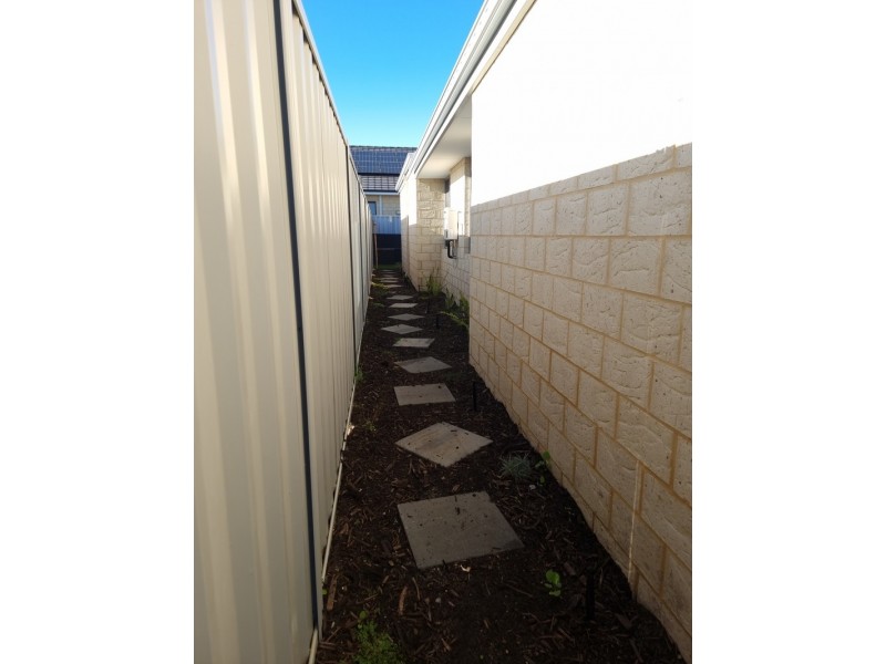 68 Novelli prd, Piara Waters WA 6112