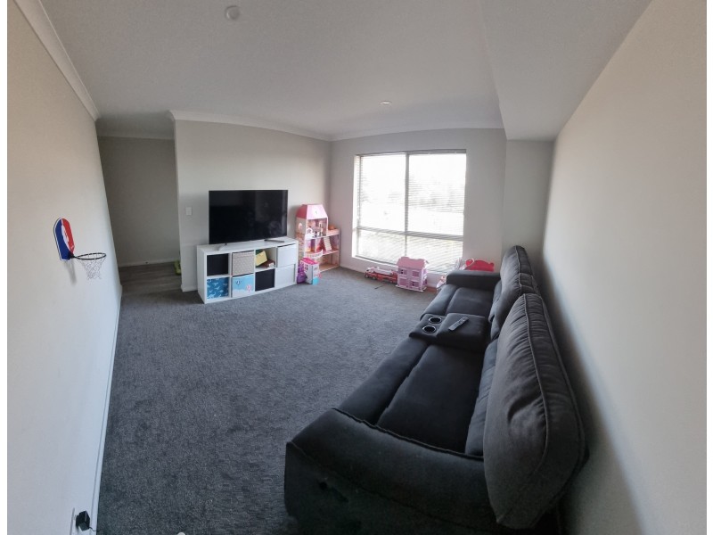68 Novelli prd, Piara Waters WA 6112