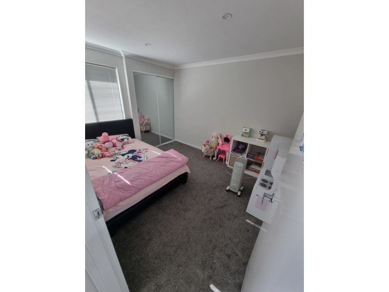 68 Novelli prd, Piara Waters WA 6112