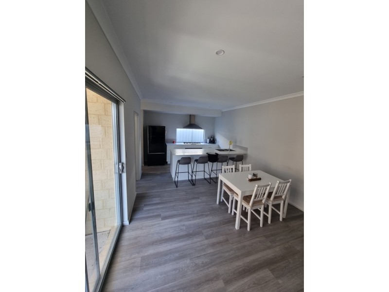 68 Novelli prd, Piara Waters WA 6112