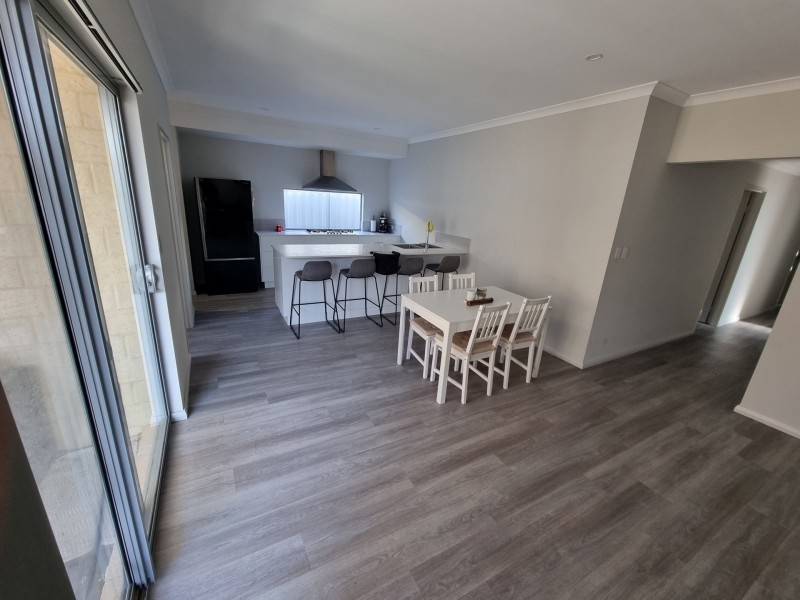 68 Novelli prd, Piara Waters WA 6112