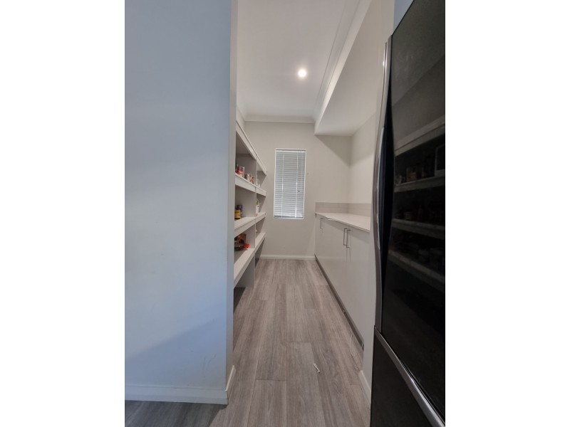 68 Novelli prd, Piara Waters WA 6112