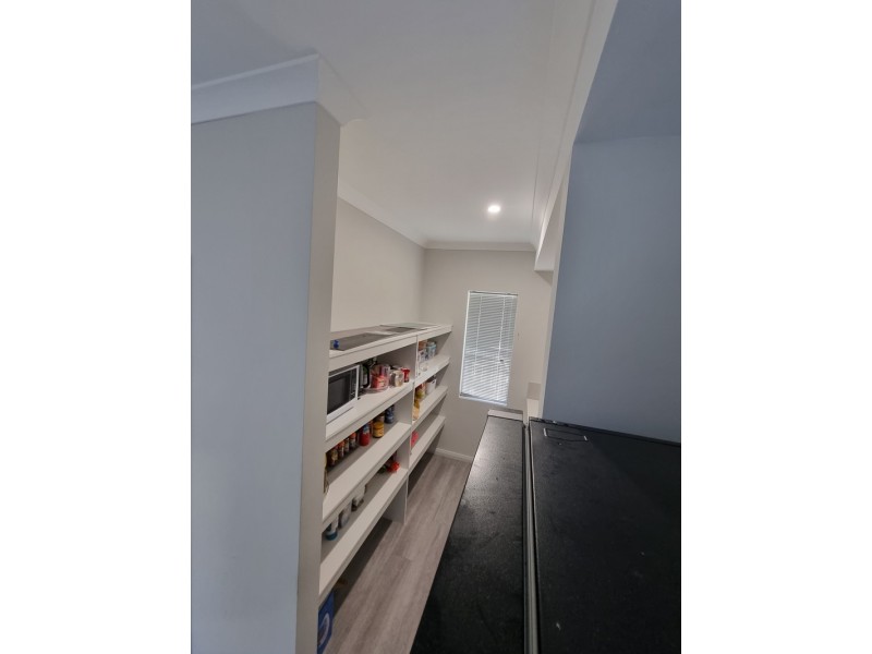 68 Novelli prd, Piara Waters WA 6112