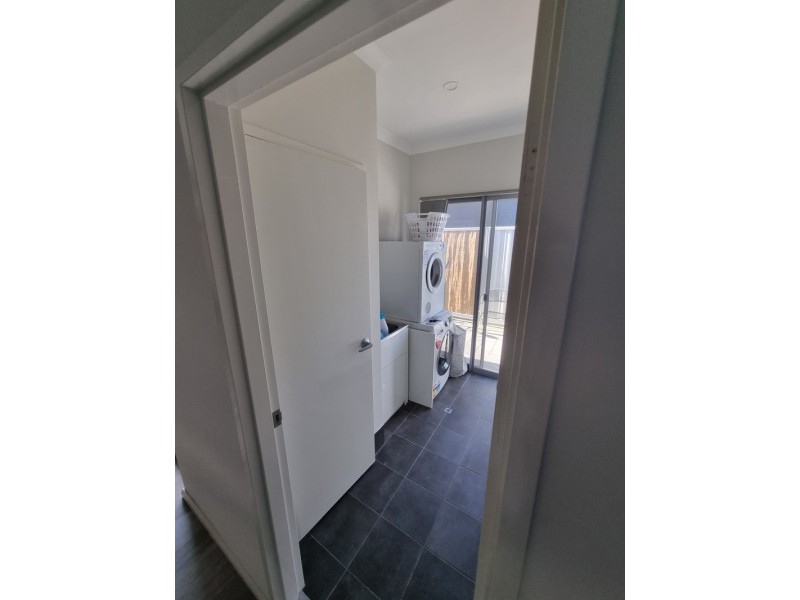 68 Novelli prd, Piara Waters WA 6112